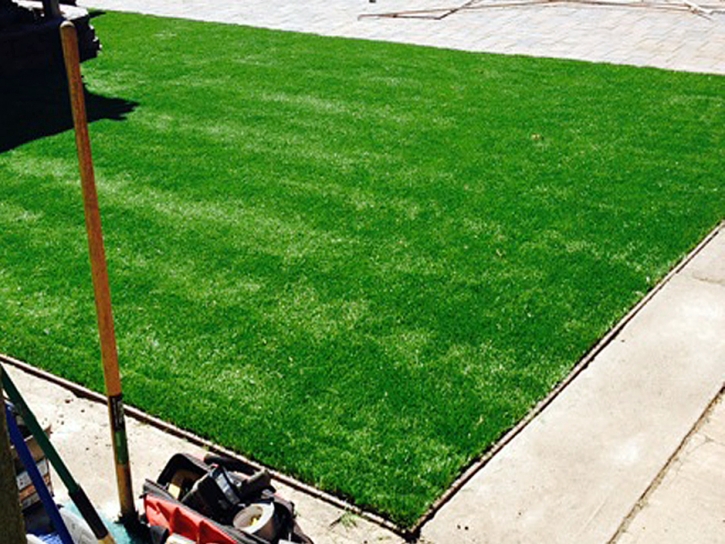 Grass Carpet Friendsville, Tennessee Landscape Rock