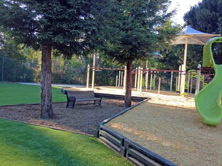 Grass Turf Bells, Tennessee Playground Turf