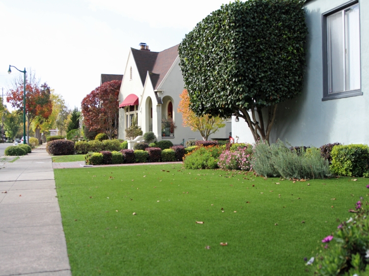 Green Lawn Normandy, Tennessee Backyard Deck Ideas, Front Yard Design